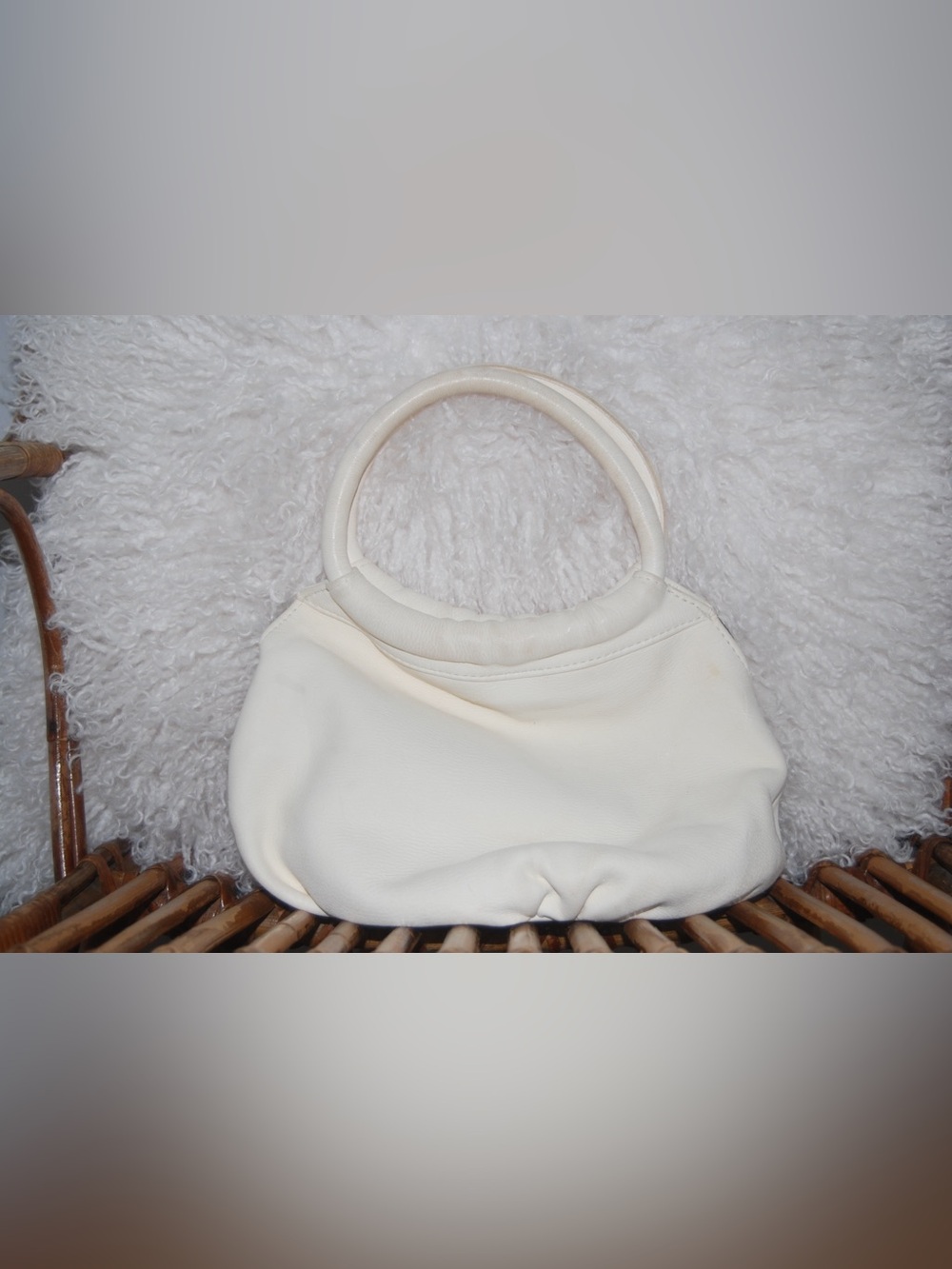 Ceri Hoover Cream Circle-Handle Mini Handbag